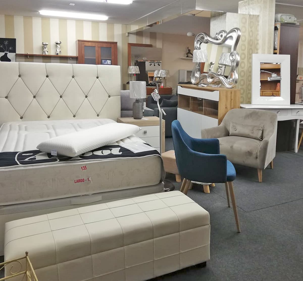 Muebles y complementos en kit