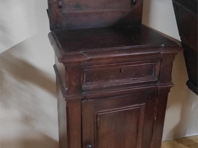 MESILLA NOCHE CON CAJON Y PUERTAS