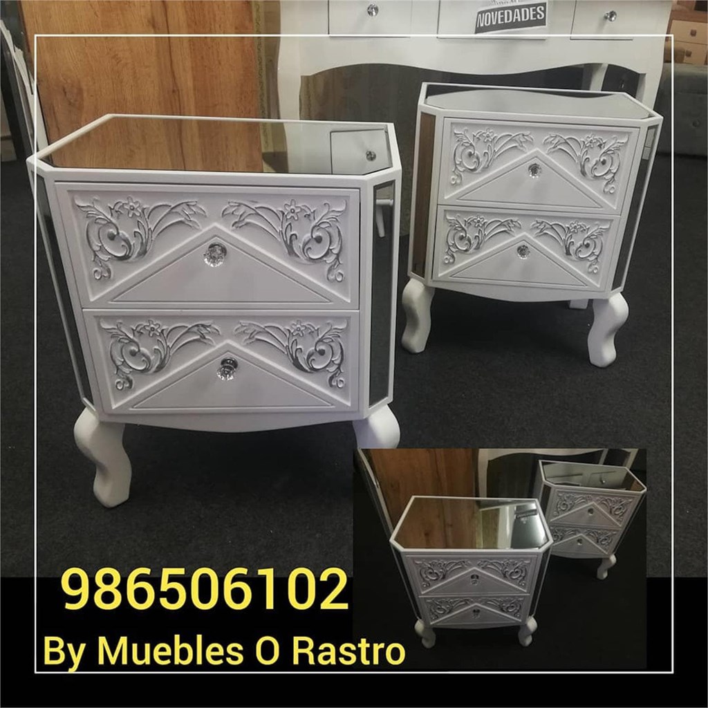 Foto 2 MESITA BLANCA - PLATA Y CON ESPEJOS